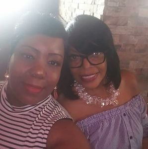 Meet your Posher, Max